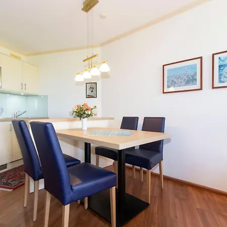 Lord Nelson 203 Apartment